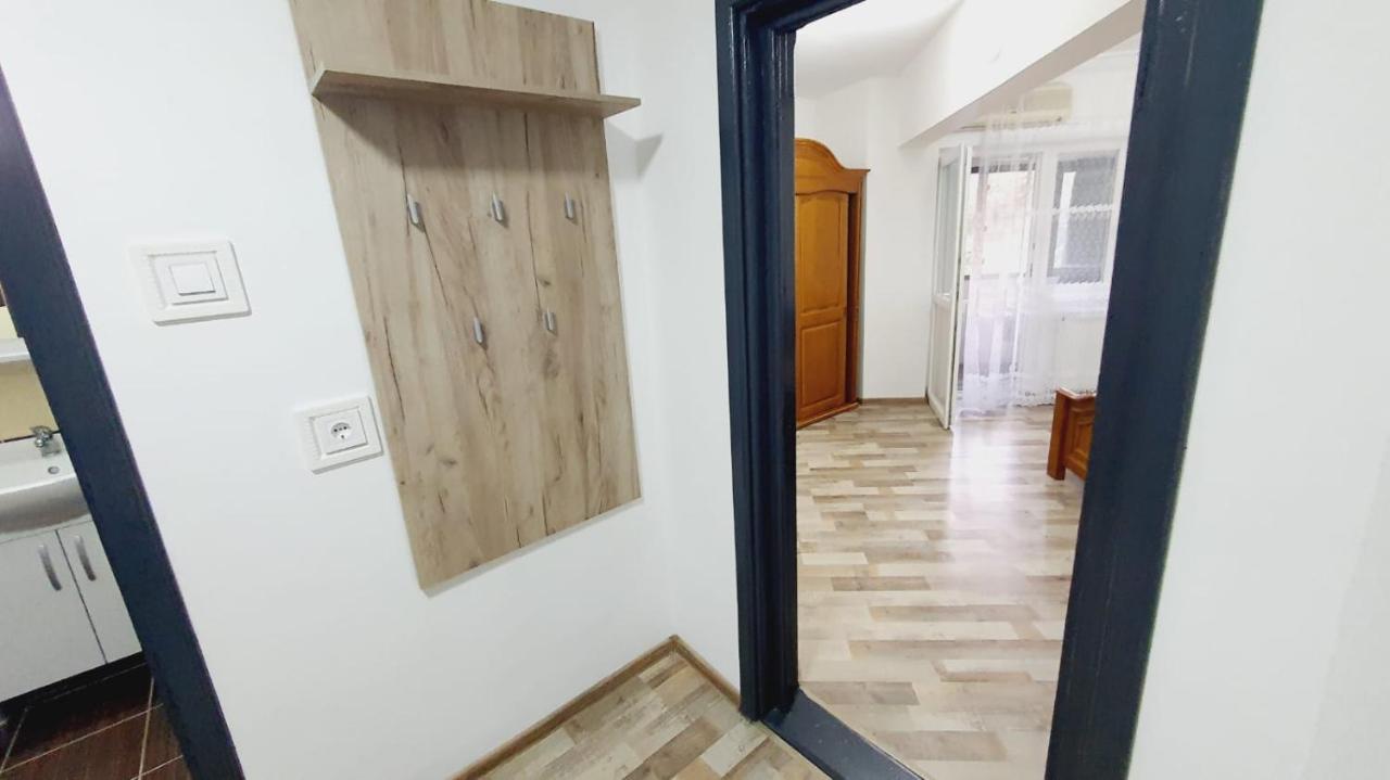 Apartament Radoi Leilighet Drobeta Turnu Severin Eksteriør bilde